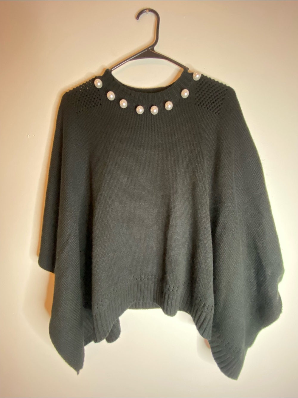 Anna & Ava Black Pearl-Embellished Knit Poncho